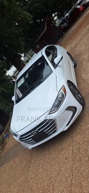 Hyundai Elantra 2017 White
