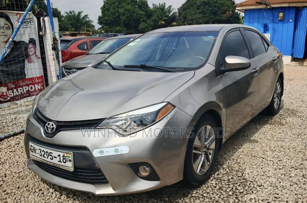 Toyota Corolla L 4dr Sedan (1.8L 4cyl 4A) 2015 Gray