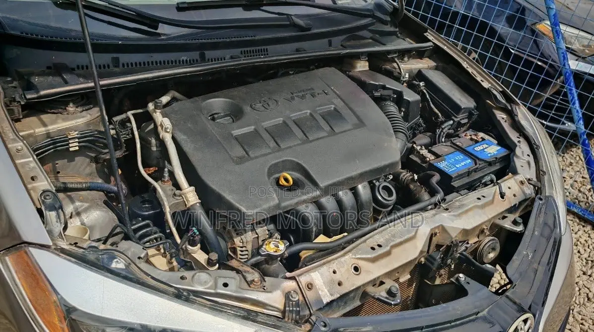 Toyota Corolla L 4dr Sedan (1.8L 4cyl 4A) 2015 Gray