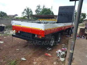 Hyundai Gold