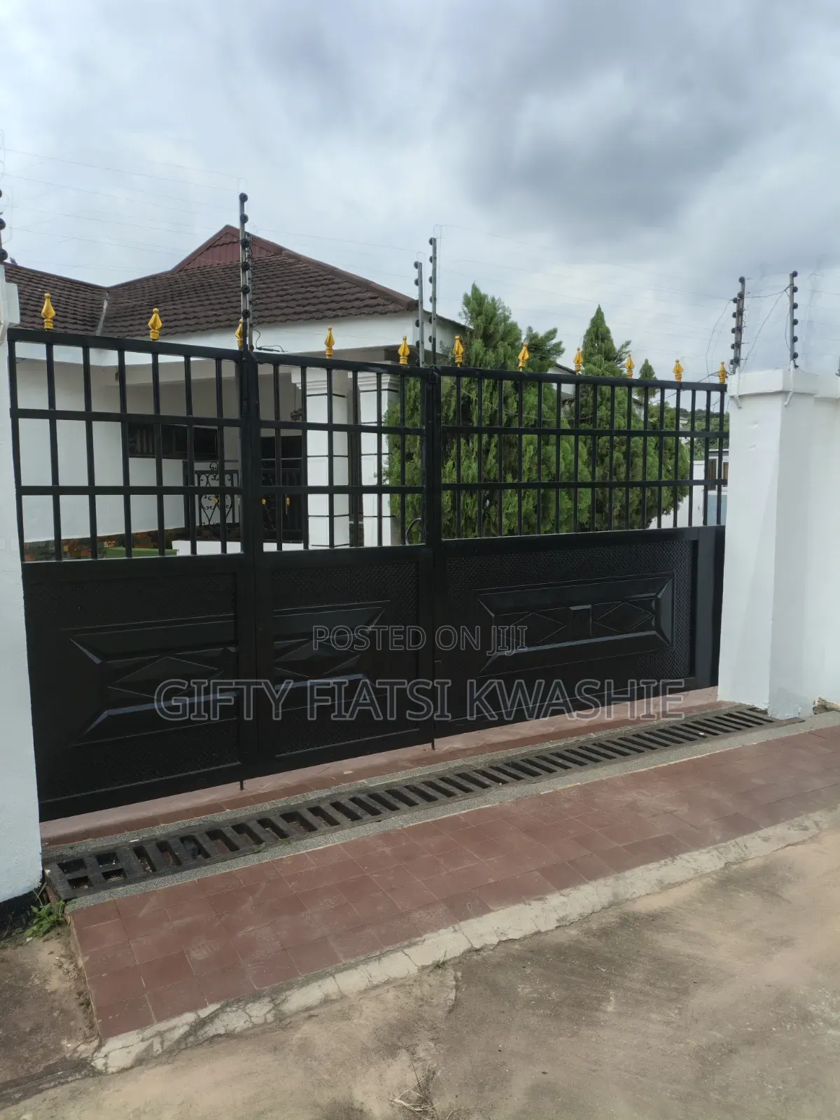 4bdrm House in Parakou Estate, Kumasi Metropolitan for rent