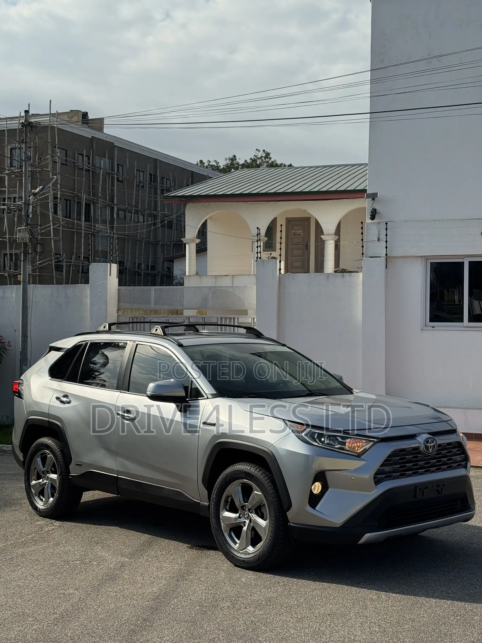 Toyota RAV4 Limited AWD 2020 Silver