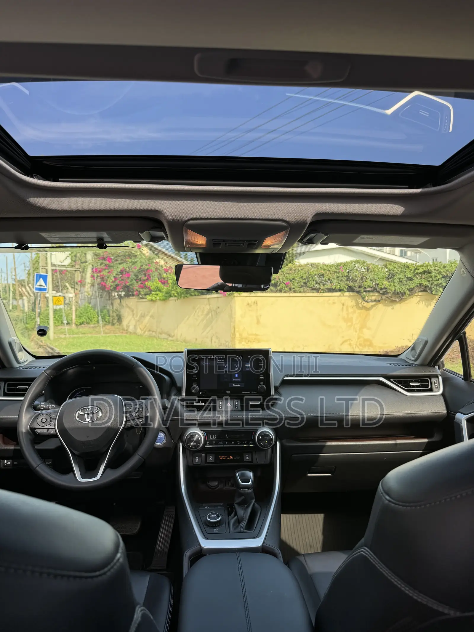 Toyota RAV4 Limited AWD 2020 Silver