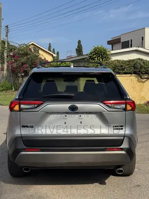 Toyota RAV4 Limited AWD 2020 Silver
