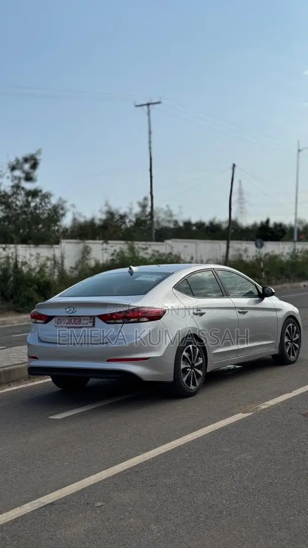 Hyundai Elantra Value Edition Sedan FWD (2.0L 4cyl 6A) 2017 Gray