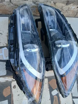 Hyundai Elantra  2017 Headlight