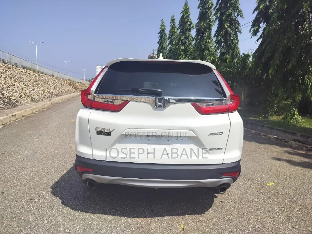 Honda CR-V Touring FWD 2019 White