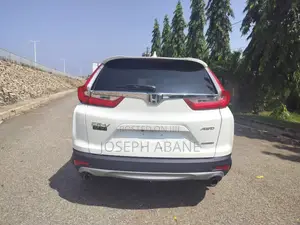 Honda CR-V Touring FWD 2019 White