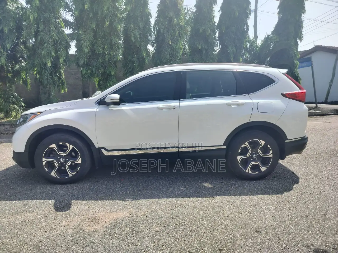 Honda CR-V Touring FWD 2019 White