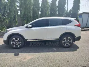 Honda CR-V Touring FWD 2019 White