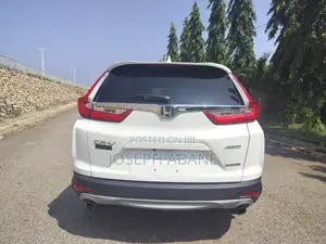 Honda CR-V Touring FWD 2019 White