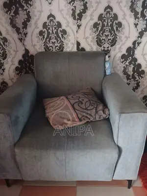 Slightly Used Sofar