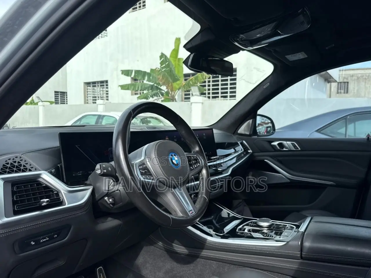 BMW X5 M50i 2023 Pearl
