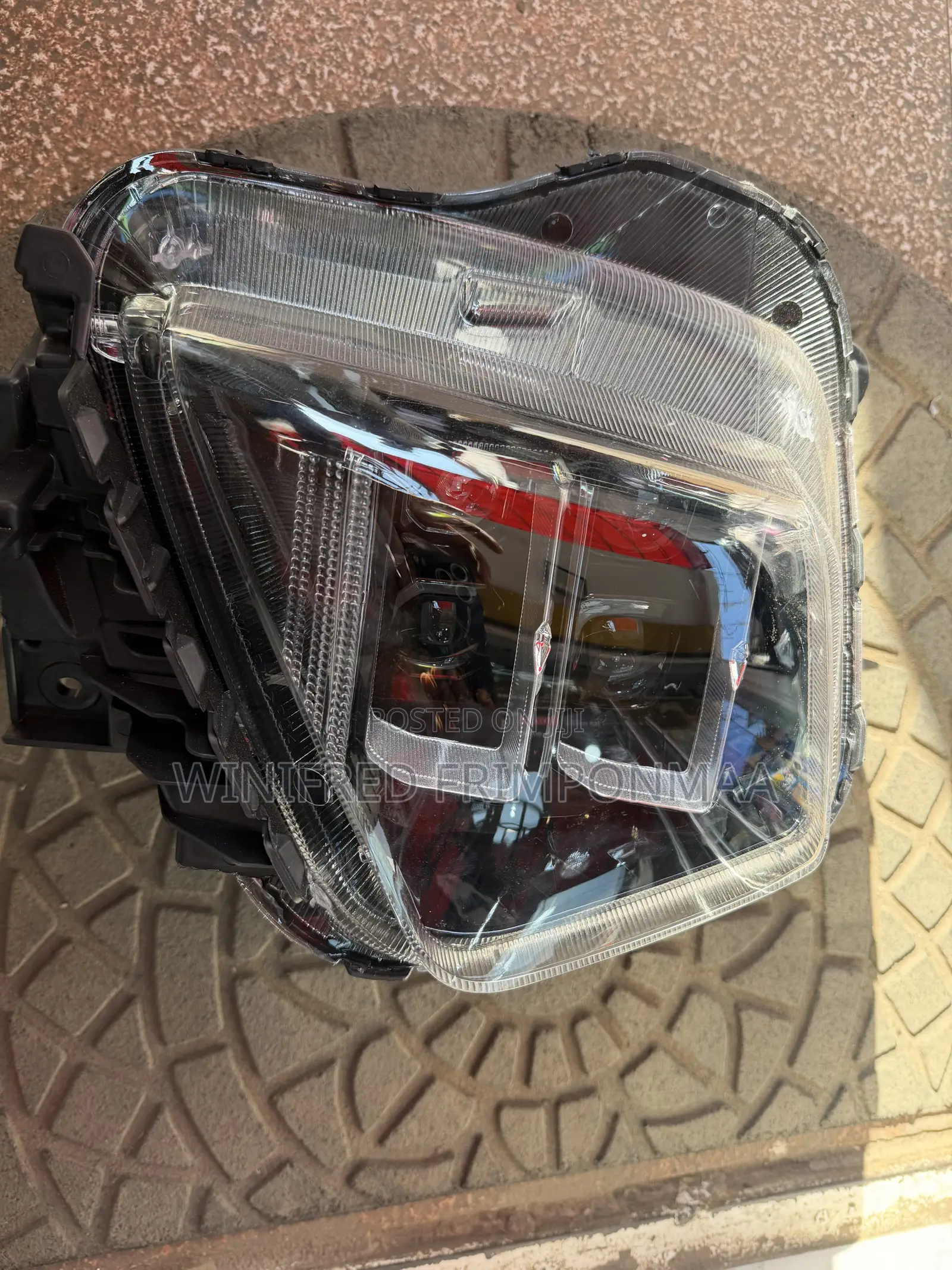 Hyundai Tucson 2021, 2022, or 2023 Headlight