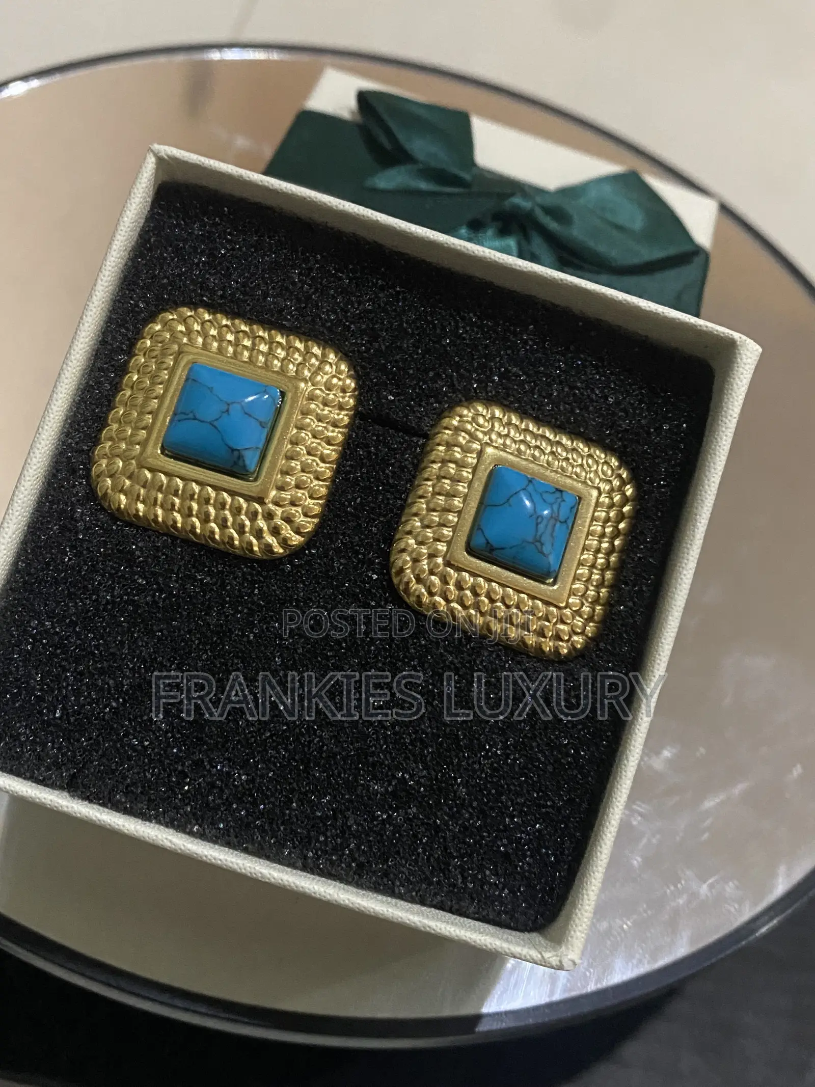 Frankies Luxury