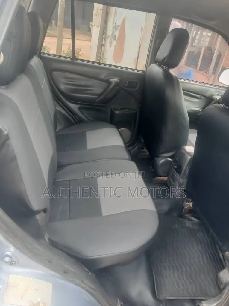 Toyota RAV4 2006 Blue