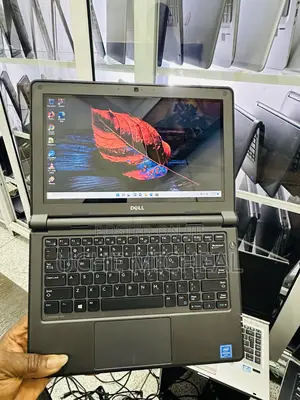 Laptop Dell Latitude 3180 4GB Intel Pentium SSD 128GB