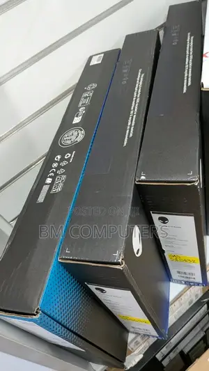 New Laptop Alienware 16 Aurora 16GB Intel Core Ultra 7 SSD 512GB