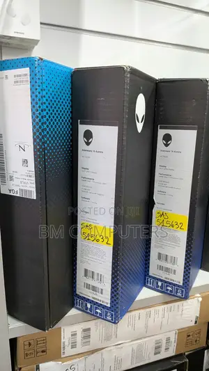New Laptop Alienware 16 Aurora 16GB Intel Core Ultra 7 SSD 512GB