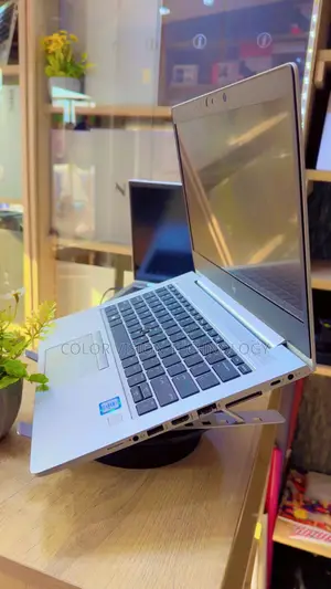 Laptop HP EliteBook 830 G6 8GB Intel Core i7 SSD 256GB