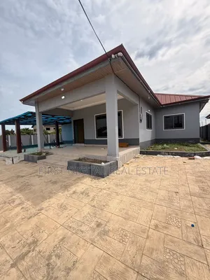 3bdrm Apartment in First Digital Real, Awutu Senya East Municipal