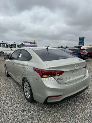 Hyundai Accent 2018 Gold