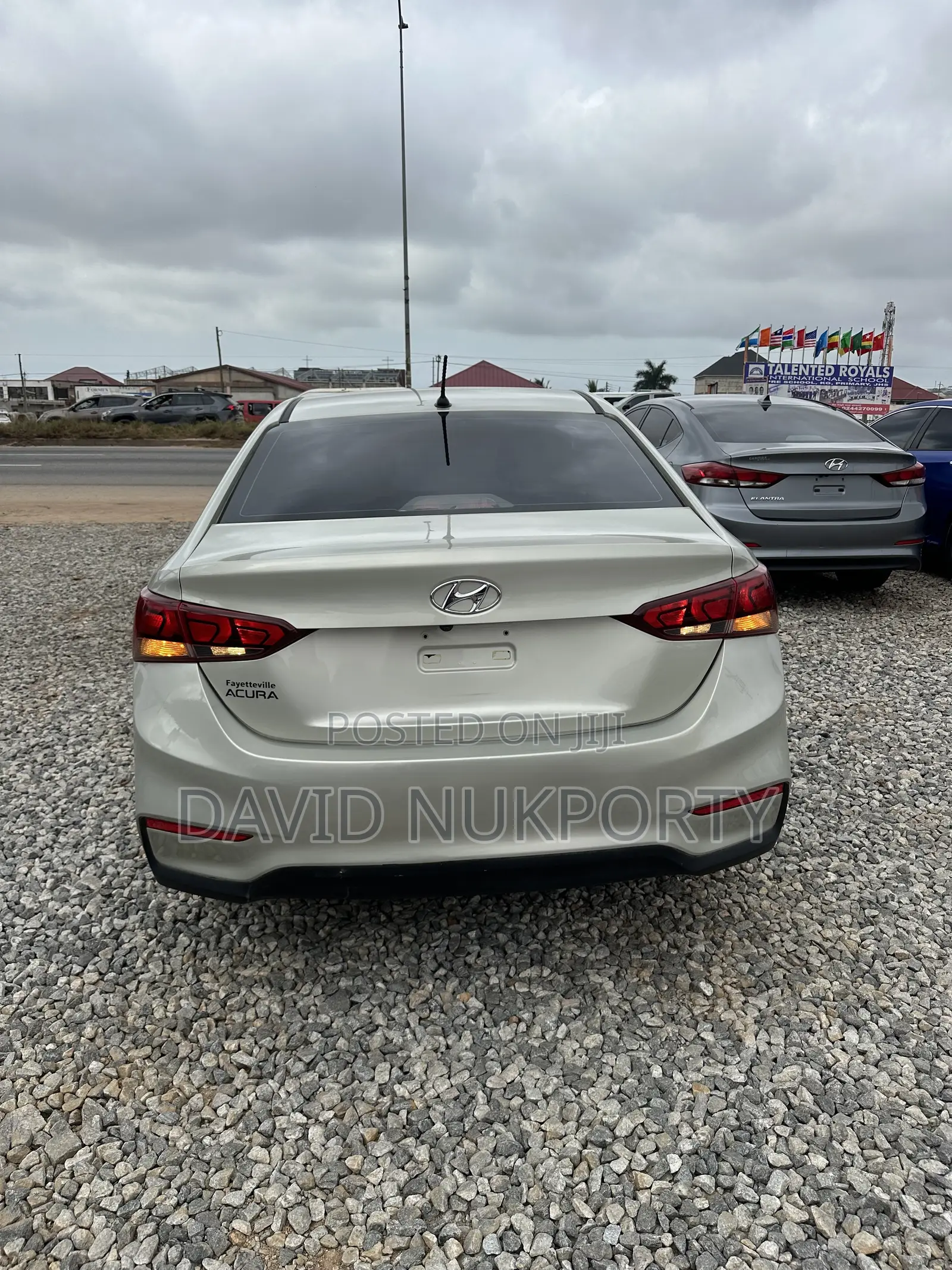 Hyundai Accent 2018 Gold
