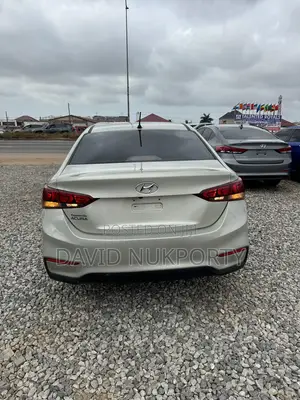 Hyundai Accent 2018 Gold