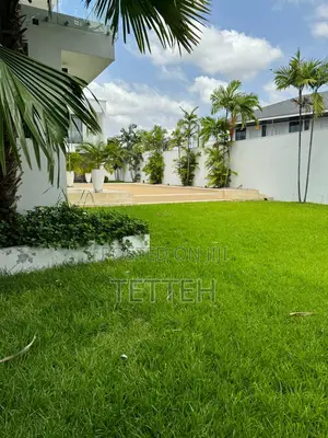 4bdrm House in Coffee Shop Area for sale