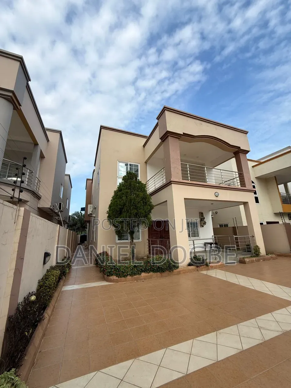 5bdrm House in Etordan, Boundary Road Area for rent