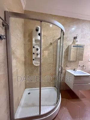 5bdrm House in Etordan, Boundary Road Area for rent