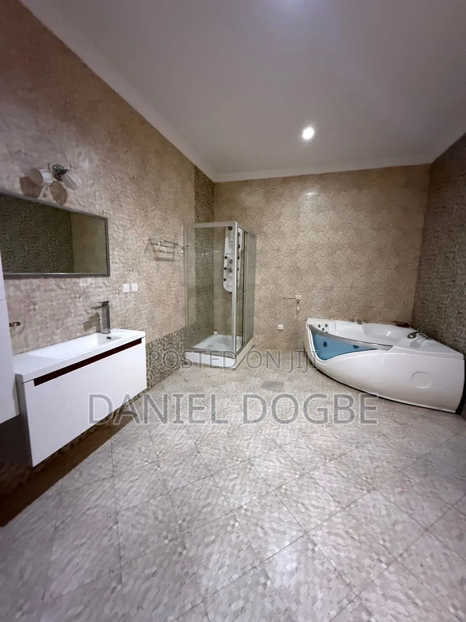 5bdrm House in Etordan, Boundary Road Area for rent