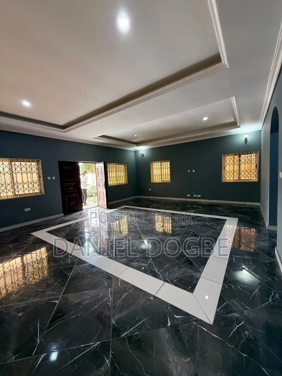 5bdrm House in Etordan, Boundary Road Area for rent