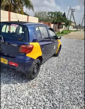 Toyota Yaris 1.0 2006 Blue
