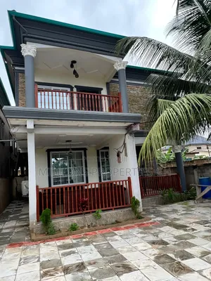 5bdrm House in Millions Properties, Accra Metropolitan for sale