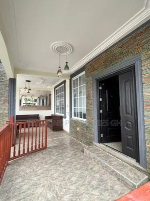 5bdrm House in Millions Properties, Accra Metropolitan for sale