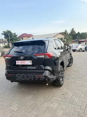 Toyota RAV4 2021 Black