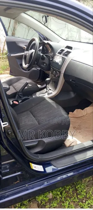 Toyota Corolla 2013 Blue