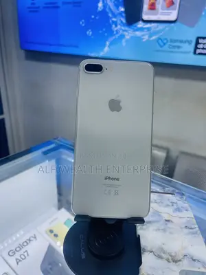 Apple iPhone 8 Plus 64 GB White