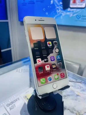 Apple iPhone 8 Plus 64 GB White