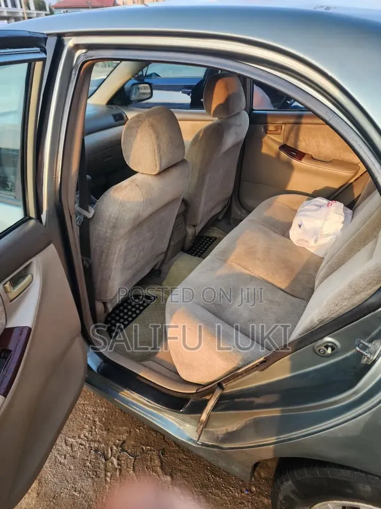 Toyota Corolla 2007 Gray