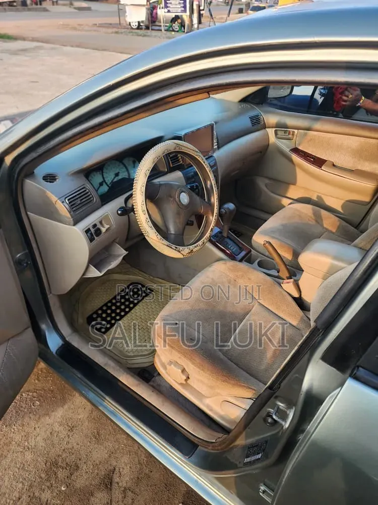 Toyota Corolla 2007 Gray