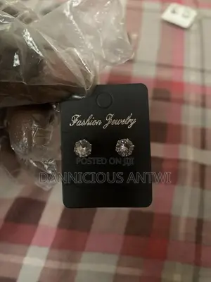 Magnetic Earrings Just Like Actual Piercings