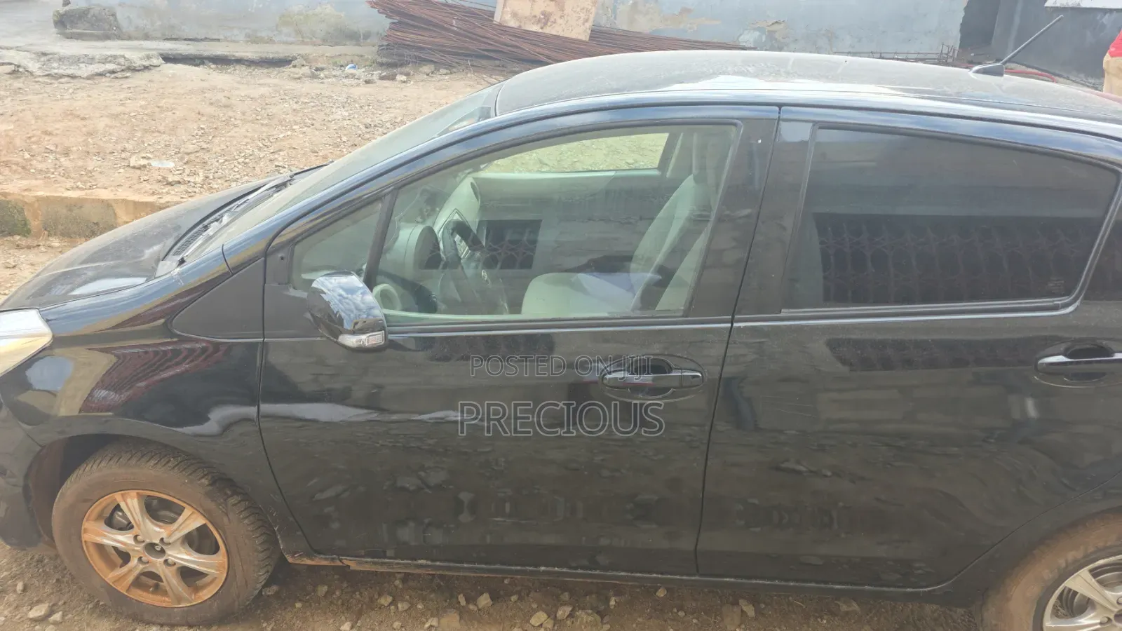 Toyota Vitz 2012 Black