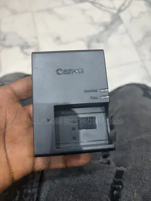 E17 Charger