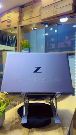 Laptop HP ZBook Firefly 14 G7 8GB Intel Core i5 SSD 256GB