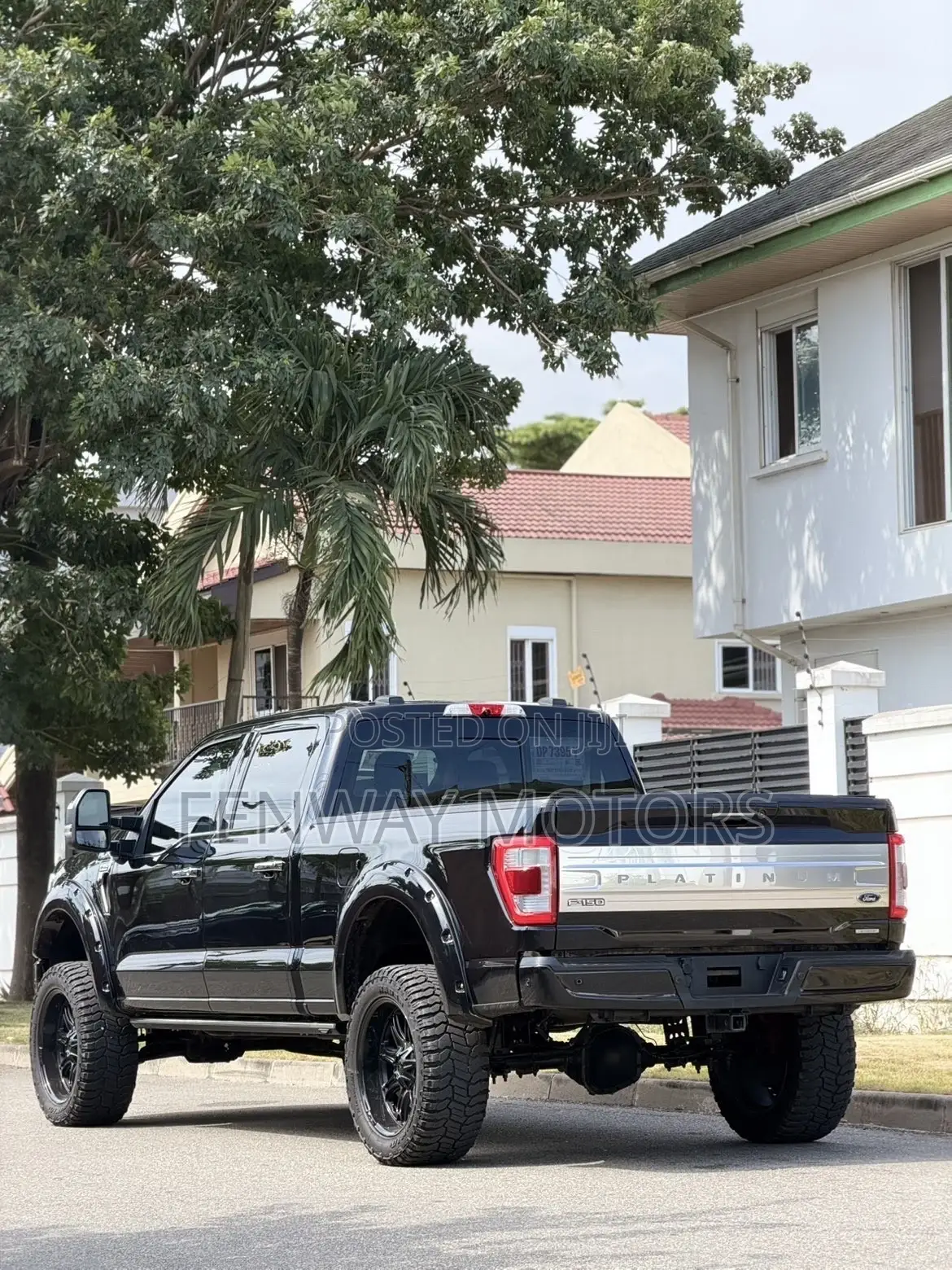 Ford F-150 Platinum 2022 Black