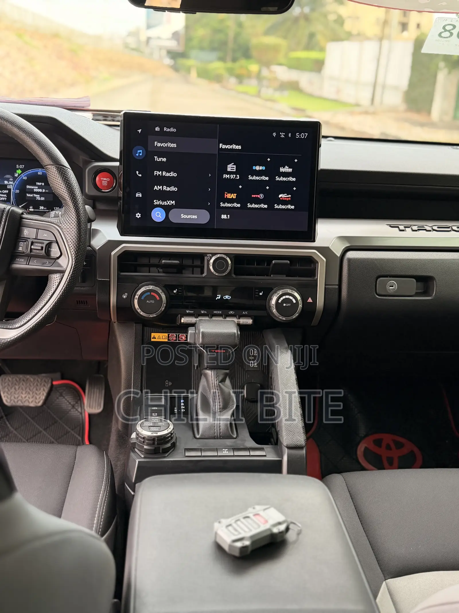 Toyota Tacoma SR5 Double Cab 6' Bed AT 2024 Gray