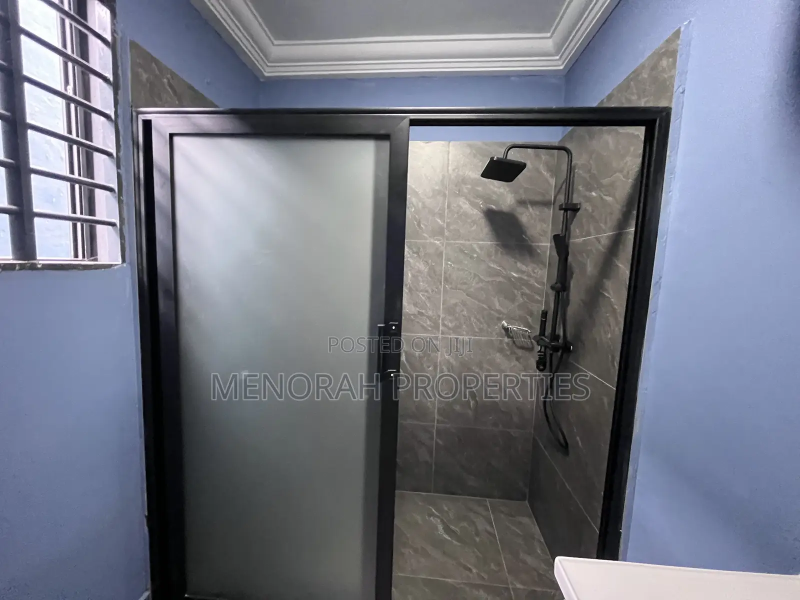 2bdrm Apartment in Adenta Amrahia for rent