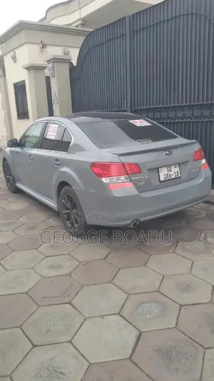 Subaru Legacy 2.5i Premium 2013 Gray
